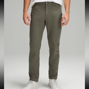 Lululemon ABC Pant Classic Size 32 x 28”L 🫒